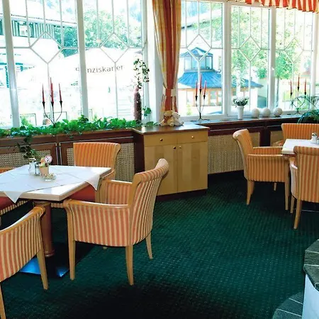 Panorama アパートホテル 3*